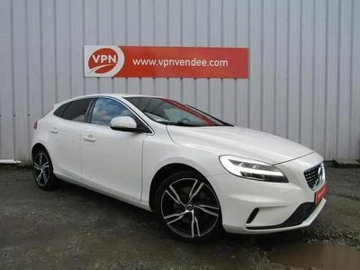Occasion Volvo V40 R-Design 152 ch (111 kW) 2018 Blanc Berline