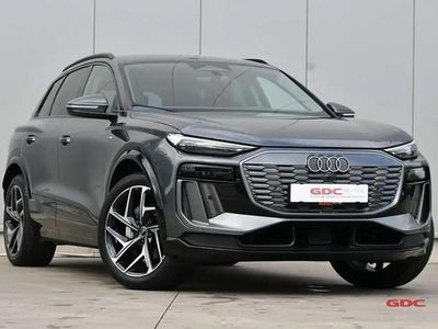 Gris Occasion 2025 Audi Q6 e-tron S-Line SUV | 62 999 €
