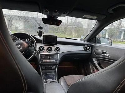 Mercedes CLA180