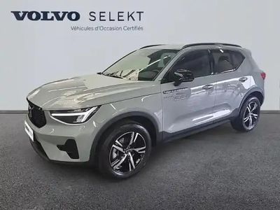 Gris Occasion 2025 Volvo XC40 Plus SUV | 40 990 €