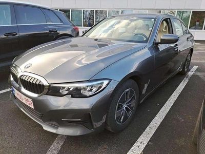 Gris Occasion 2020 BMW 318 Berline | 23 290 € (Bon prix)
