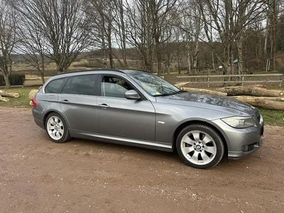 Gris Occasion 2010 BMW 325 Sport Line Break | 5 950 €