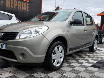 Beige Occasion 2010 Dacia Sandero Ambiance Citadine | 2 990 €