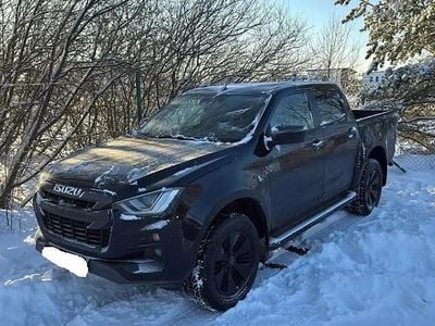 Noir Occasion 2022 Isuzu D-Max Berline | 30 950 € (Prix assez cher)