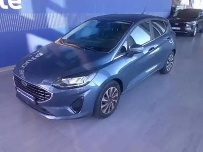 Bleu azur métallisée Occasion 2023 Ford Fiesta Business Edition Berline | 17 900 € (Prix juste)