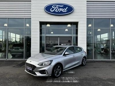 Gris lunaire mã©tallisã© Occasion 2020 Ford Focus ST-Line Berline | 16 299 € (Prix juste)