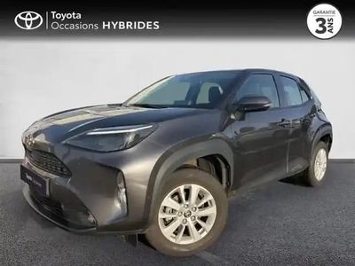 Gris atlas métallisé Occasion 2025 Toyota Yaris Cross Business Edition SUV | 24 990 € (Prix assez cher)