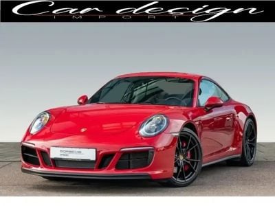 Porsche 911 Carrera 4 GTS