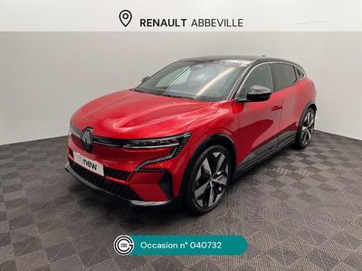Rouge Occasion 2022 Renault Megane E-Tech Techno Berline | 24 990 € (Prix juste)