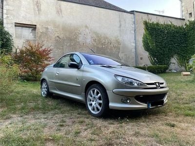 Occasion Peugeot 206 CC Roland Garros 109 ch (80 kW) 2005 Cabriolet