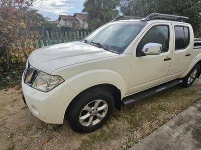 Blanc Occasion 2011 Nissan Navara Pick-up | 16 900 € (Prix assez cher)