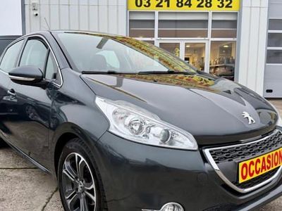 Gris Occasion 2012 Peugeot 208 Allure Citadine | 8 590 € (Prix juste)