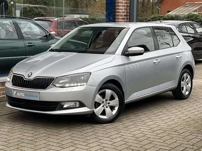 Gris Occasion 2017 Skoda Fabia Ambition Berline | 9 950 € (Super prix)