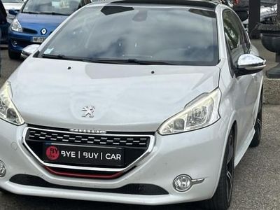 Blanc Occasion 2014 Peugeot 208 GTi Citadine | 11 990 € (Prix assez cher)