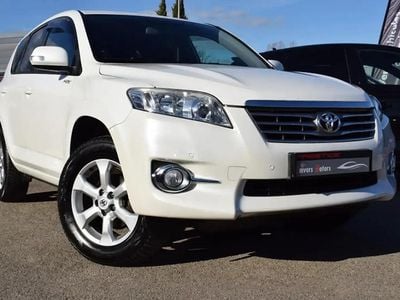 Blanc Occasion 2011 Toyota RAV4 Life SUV | 15 400 €