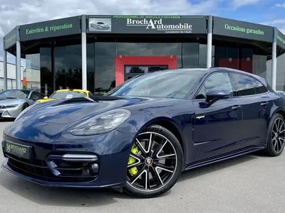 Porsche Panamera 4