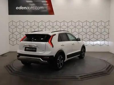 Blanc Occasion 2022 Kia Niro Premium SUV | 26 990 € (Prix juste)