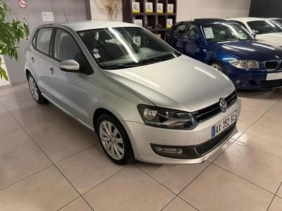 Gris Occasion 2010 VW Polo Berline | 6 999 € (Prix juste)