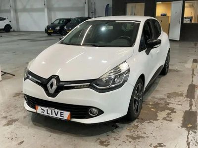 Blanc Occasion 2013 Renault Clio IV Expression Berline | 8 990 € (Prix assez cher)