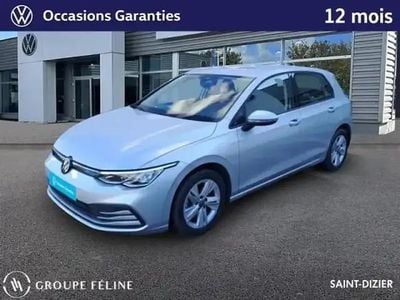 Reflet d'argent métallisée Occasion 2023 VW Golf Life Berline | 19 990 € (Prix juste)