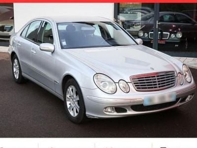 Gris Occasion 2003 Mercedes E220 Berline | 2 490 €