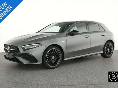 Gris Occasion 2025 Mercedes A250 AMG line Citadine | 44 990 €