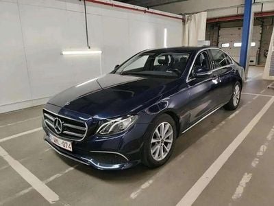 Mercedes E200