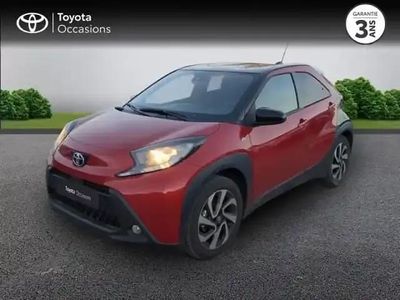Biton rouge piment premium/toit noir Occasion 2025 Toyota Aygo X Design SUV | 16 990 € (Prix juste)