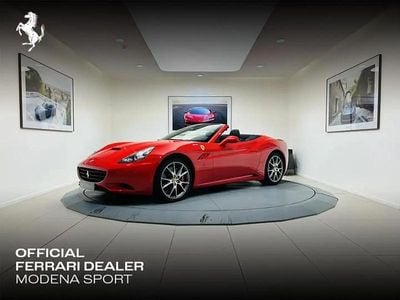 Rouge Occasion 2010 Ferrari California Cabriolet | 129 900 €