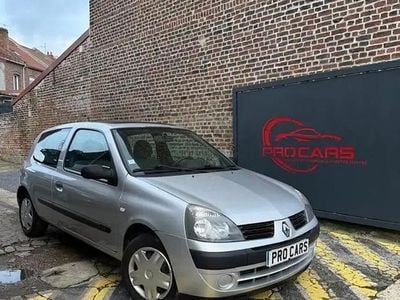 Gris Occasion 2006 Renault Clio II Campus Citadine | 3 290 €