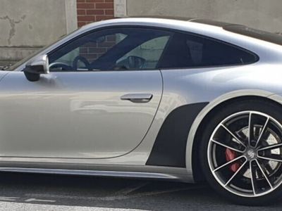 Porsche 911 Carrera
