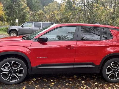 Rouge Occasion 2024 Jeep Avenger Summit SUV | 31 000 € (Prix cher)