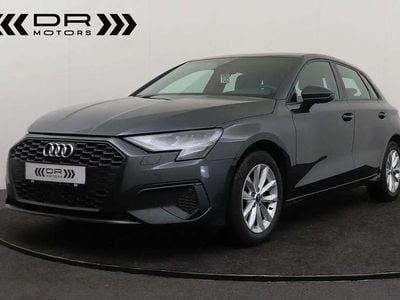 Gris Occasion 2022 Audi A3 Attraction Berline | 18 995 € (Prix juste)