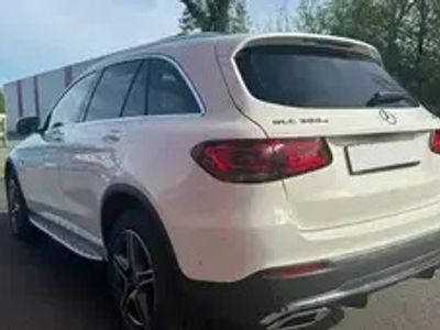 Mercedes GLC300e