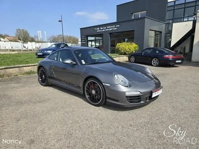 Porsche 911 Carrera GTS