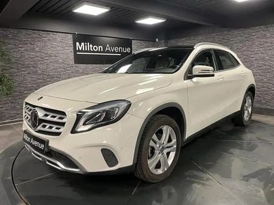 Mercedes GLA220