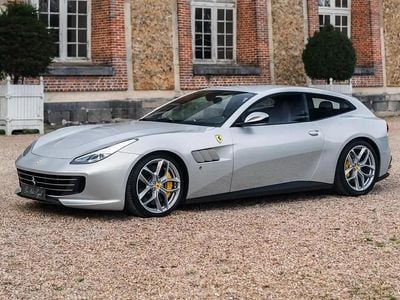 Occasion Ferrari GTC4Lusso 610 ch (448 kW) 2017 Argent Break