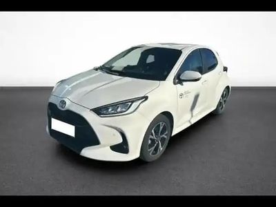 Blanc Occasion 2024 Toyota Yaris Hybrid Design Berline | 22 780 € (Prix assez cher)