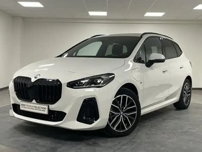 BMW 225