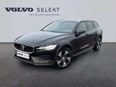 Blanc cristal métallisé Occasion 2023 Volvo V60 CC Pro Break | 40 999 €