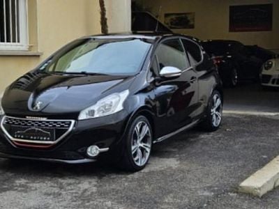Noir Occasion 2014 Peugeot 208 GTi Citadine | 12 490 € (Prix juste)