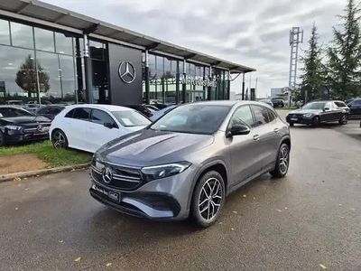 Mercedes EQA250+