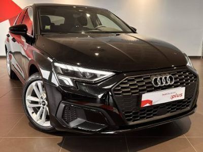 Noir mythe métallisé Occasion 2024 Audi A3 Sportback e-tron Business Citadine | 37 770 € (Prix juste)