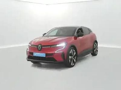 Rouge fonce Occasion 2022 Renault Megane E-Tech Berline | 21 790 € (Bon prix)