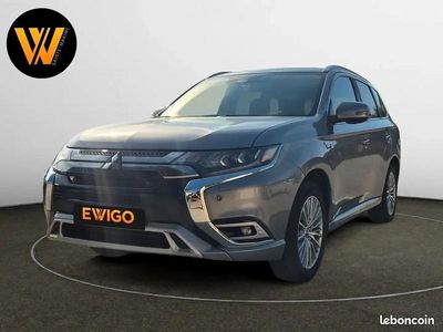 Gris Occasion 2019 Mitsubishi Outlander P-HEV Instyle SUV | 17 990 €