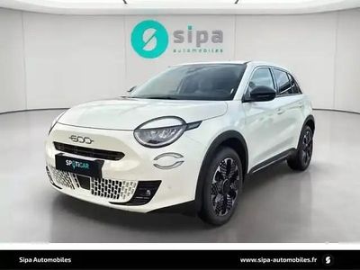 Blanc Occasion 2024 Fiat 600 Berline | 22 990 € (Prix juste)