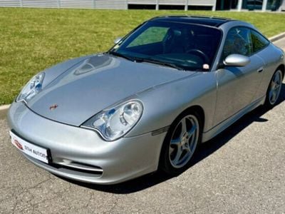 Porsche 911 Carrera