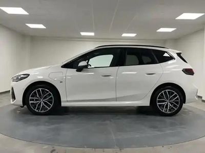 Blanc Occasion 2023 BMW 225 Active Tourer M Sport Monospace | 36 800 € (Prix juste)