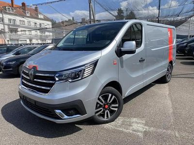 Gris Nouvelle 2025 Renault Trafic Monospace | 36 890 € (Prix juste)
