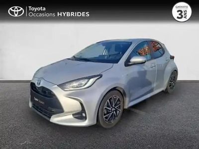 Occasion Toyota Yaris Hybrid Design 116 ch (85 kW) 2021 Gris aluminium (m) Berline